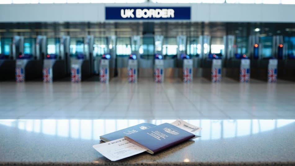 UK Net Migration Falls to Lowest Level Since 2012